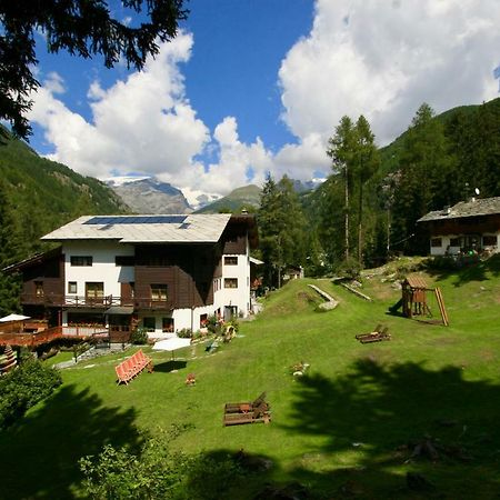 Albergo Villa Anna Maria Champoluc Extérieur photo