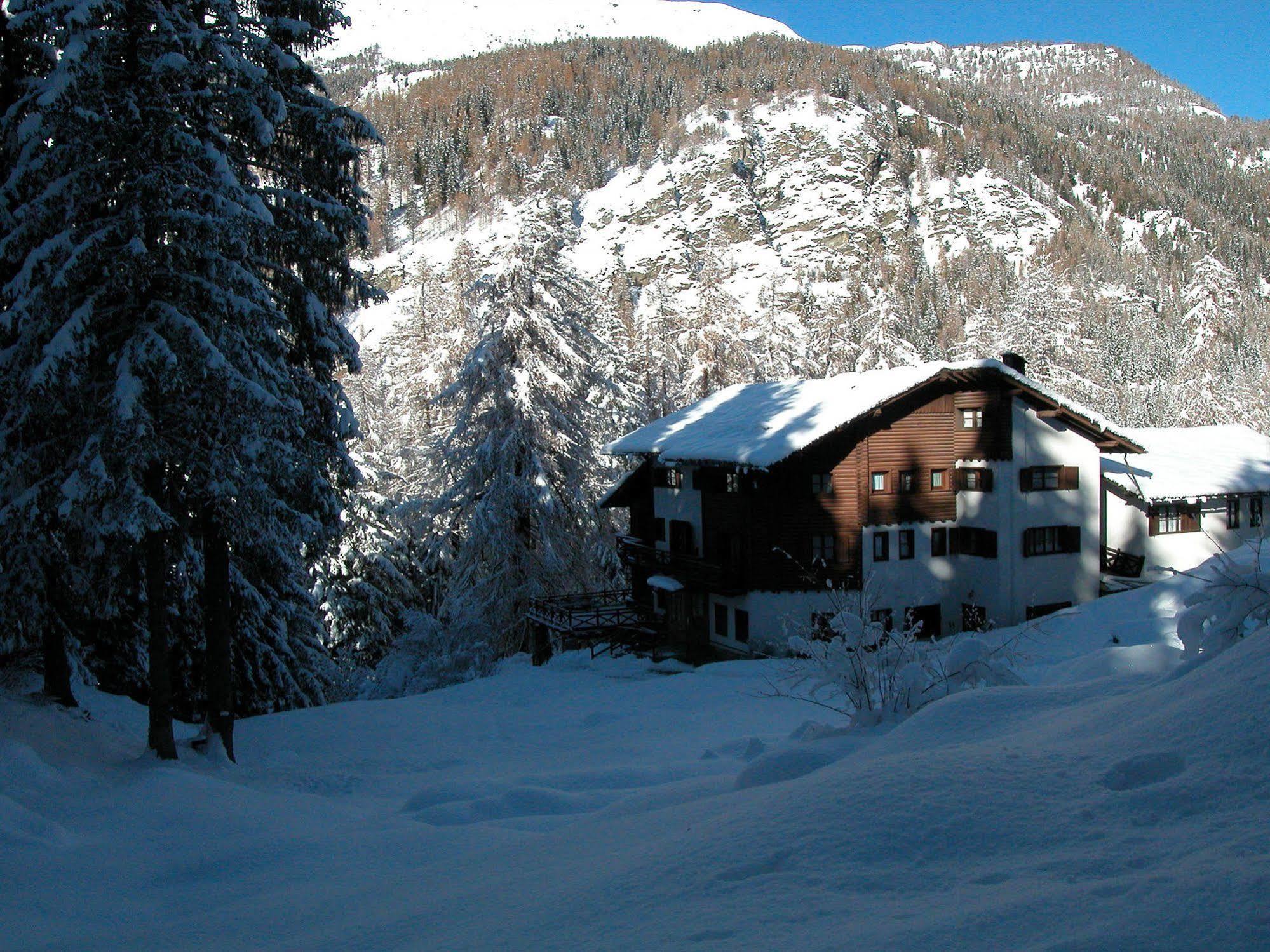 Albergo Villa Anna Maria Champoluc Extérieur photo
