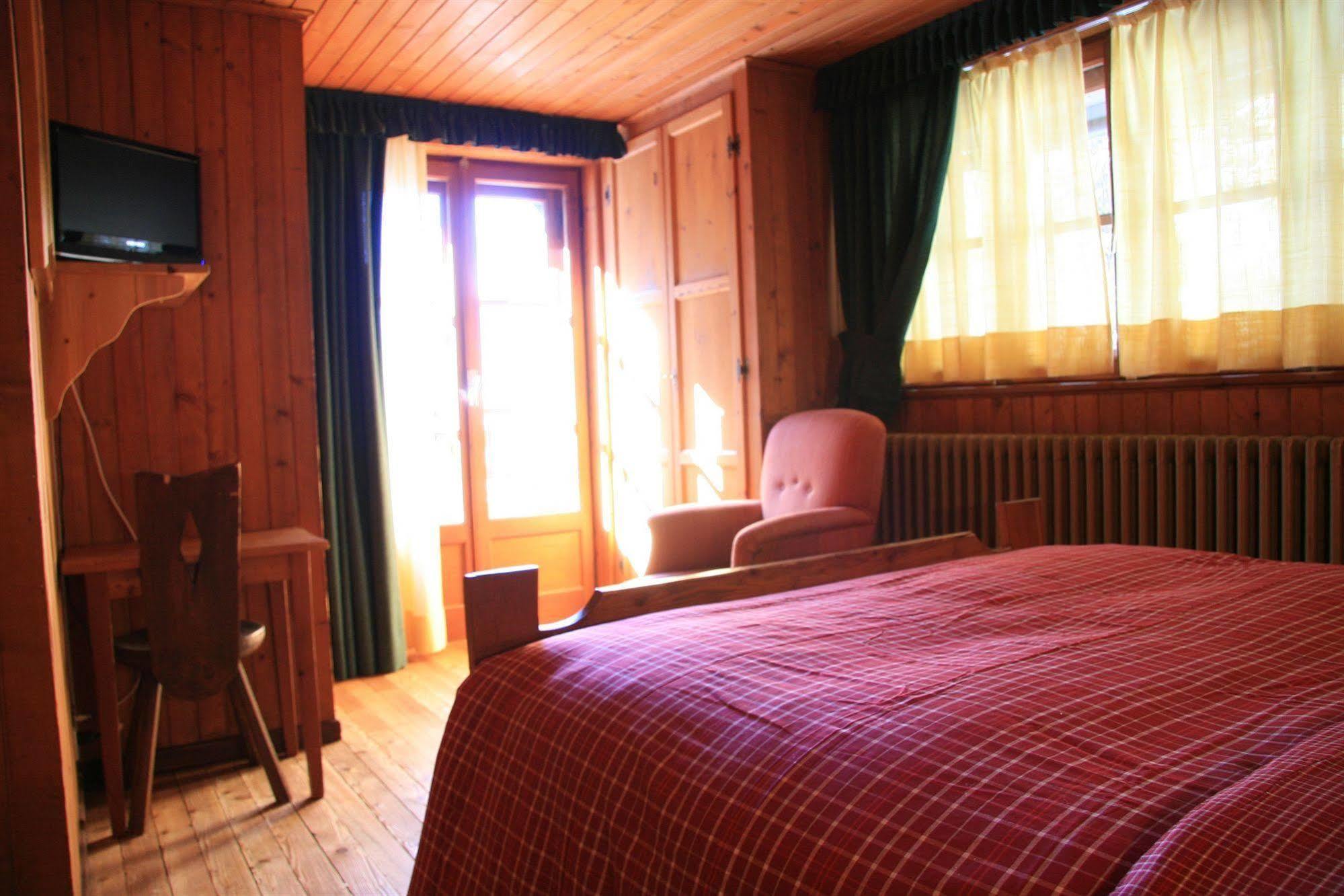 Albergo Villa Anna Maria Champoluc Extérieur photo