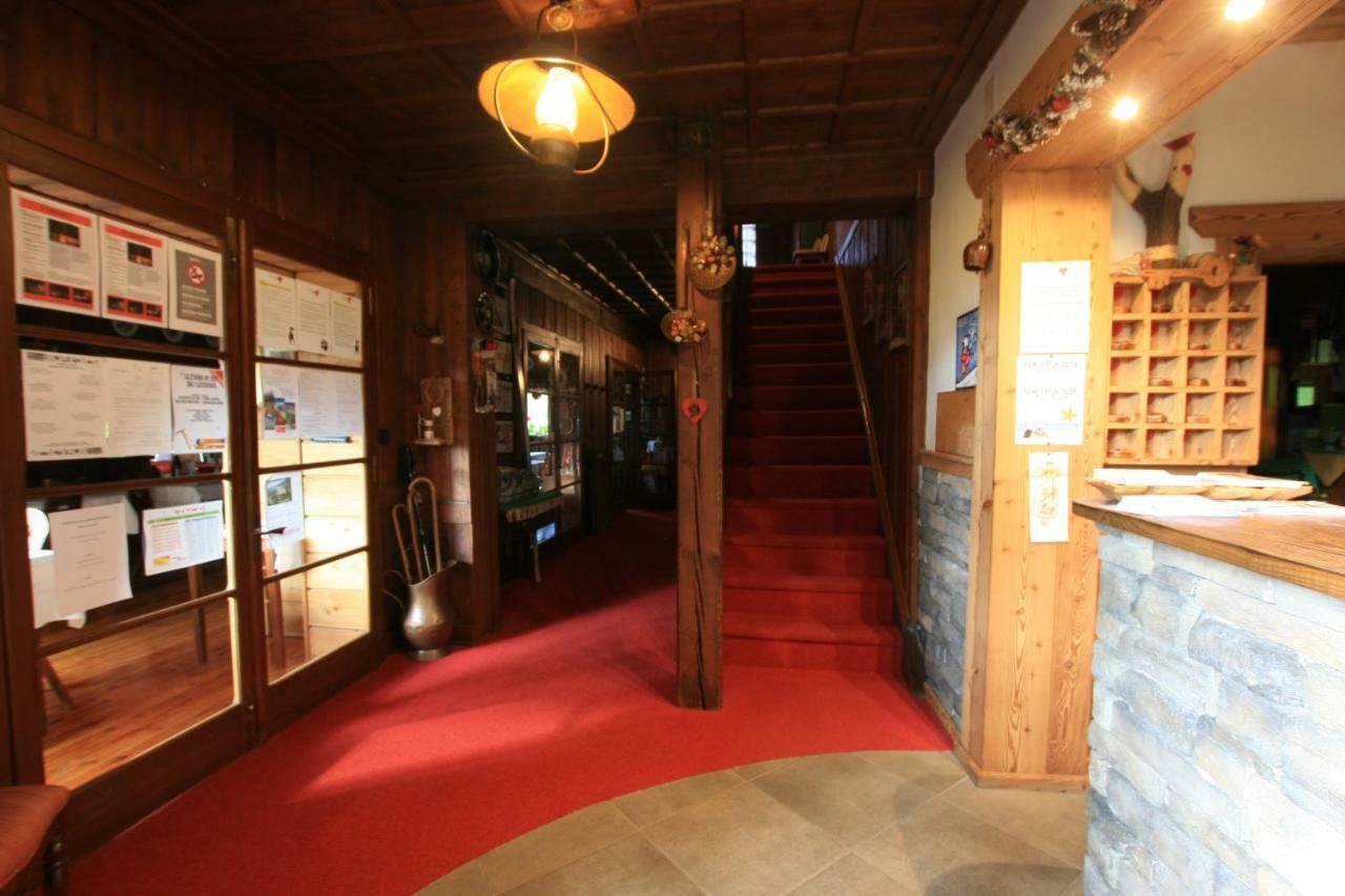 Albergo Villa Anna Maria Champoluc Extérieur photo